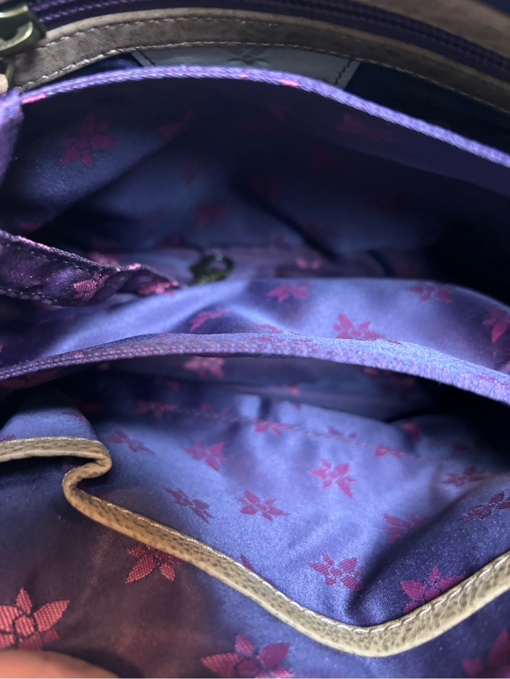 Anuschka Olive Leather Crossbody with Hand-Painted Butterflies & Florals - Picture 13 of 16